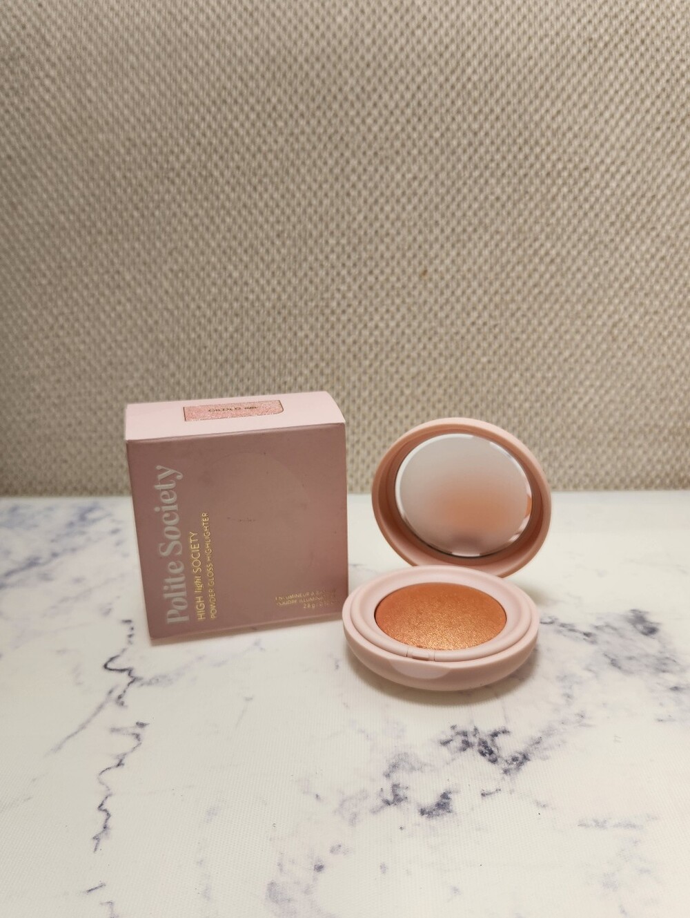 Polite Society HIGH light Society Powder Gloss Highlighter Guilded Age